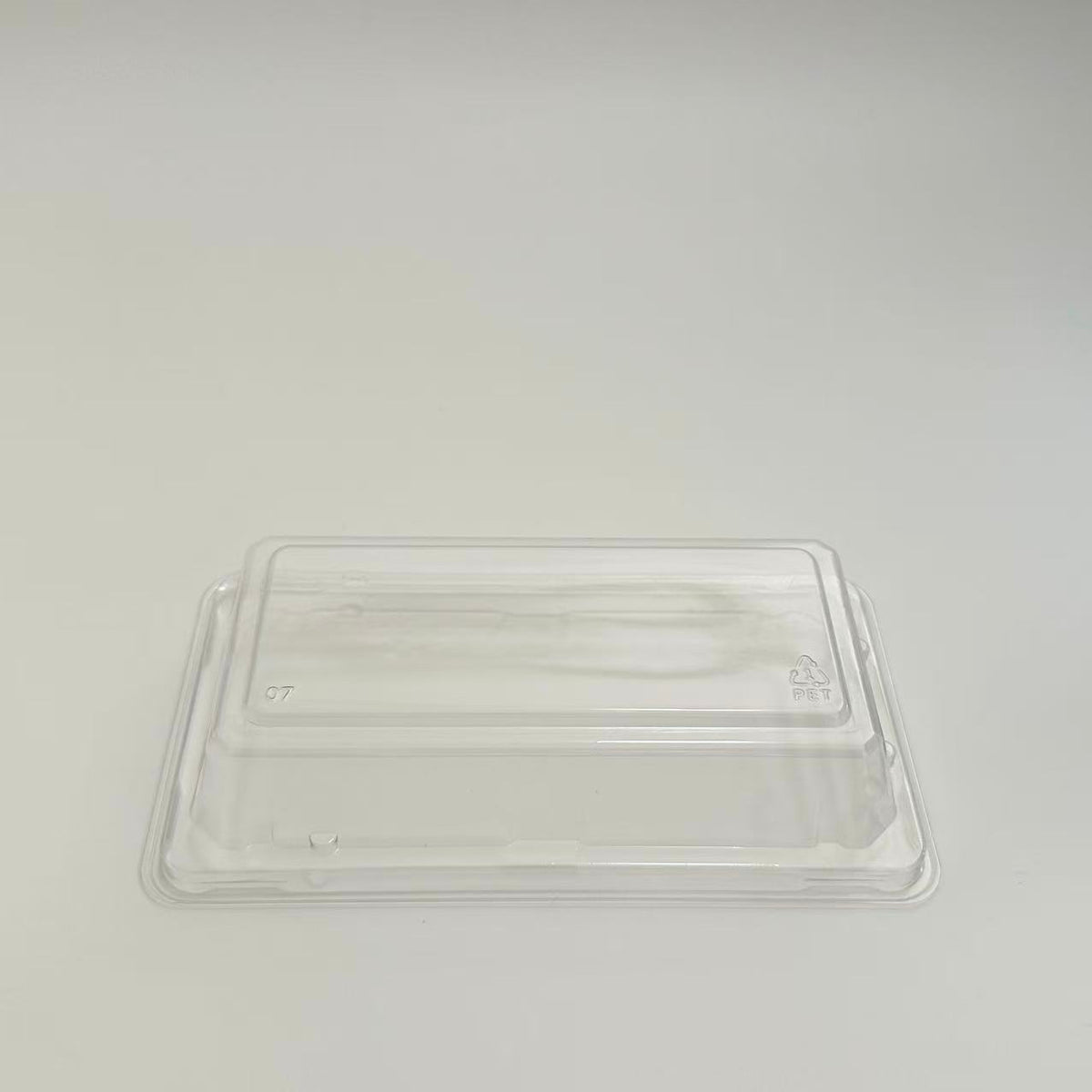 ST-1-006 Heavy Duty Sakura/Black Sushi PS Containers with Lids 100sets